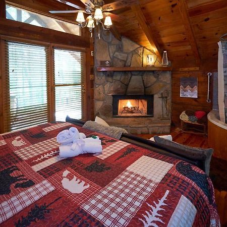 Gatlinburg Area Hottub Cabin - Ladyslipper Sevierville Exterior photo