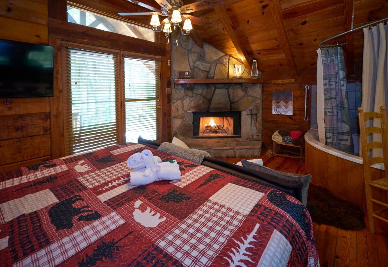Gatlinburg Area Hottub Cabin - Ladyslipper Sevierville Exterior photo