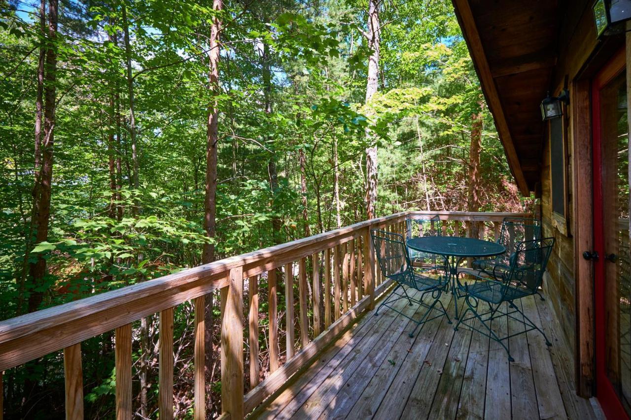 Gatlinburg Area Hottub Cabin - Ladyslipper Sevierville Exterior photo